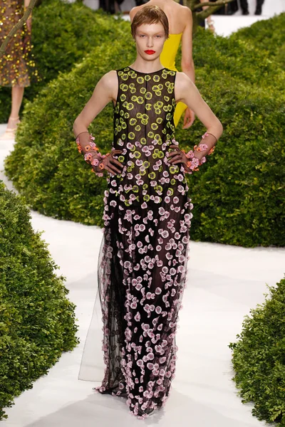 Look 35